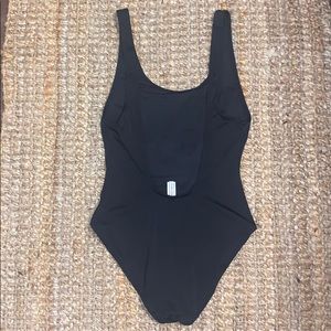 SOLID& STRIPED ONE PIECE